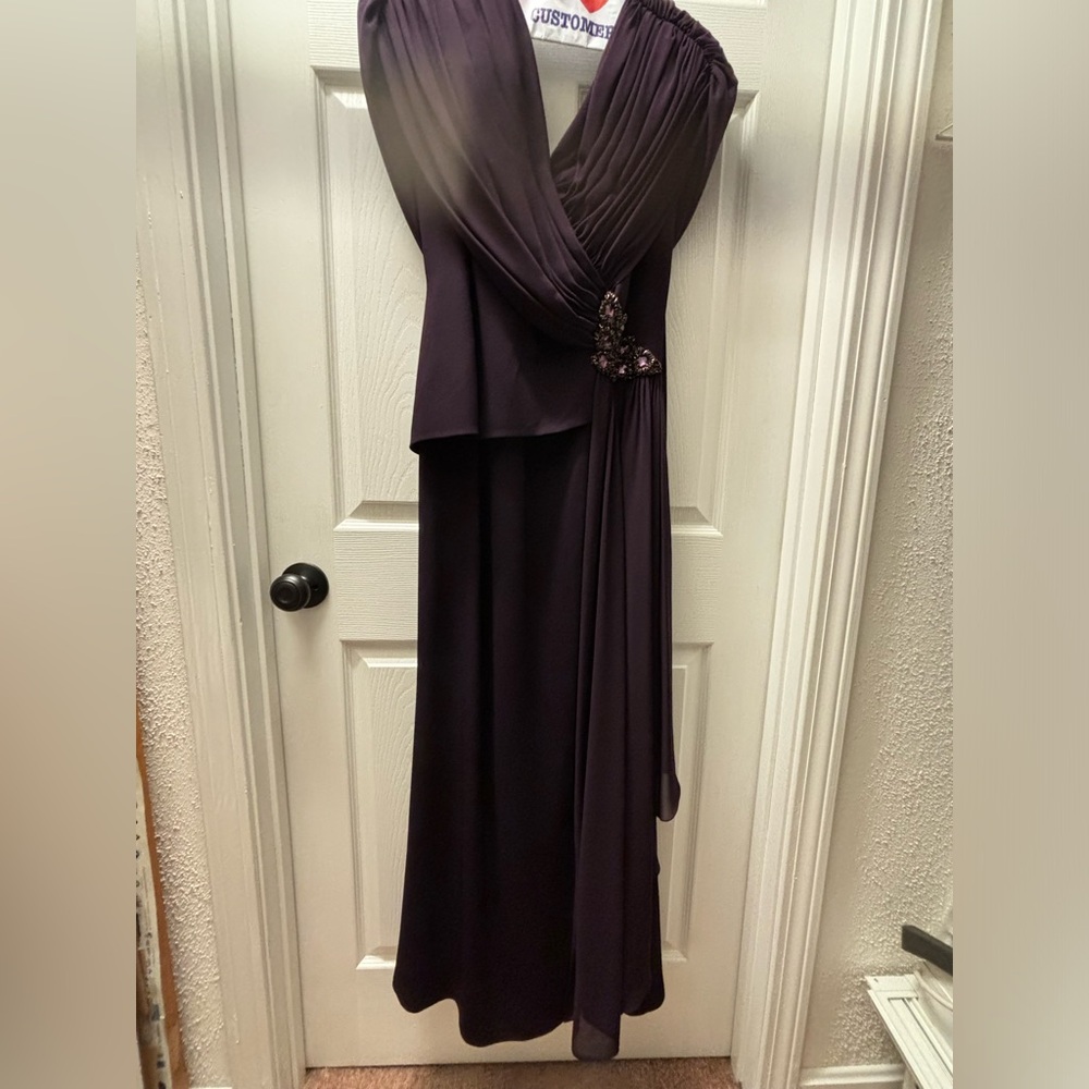 Gorgeous Mother of the Bride or Evening Gown